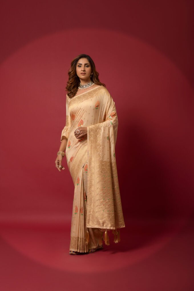 PT'Z Women's Kanjeevaram Soft Silk Saree With Blouse Piece