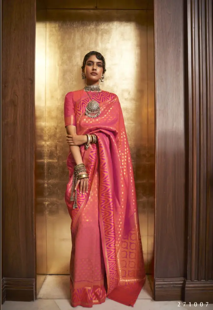 Exquisite Handloom Dark Pink Silk Saree
