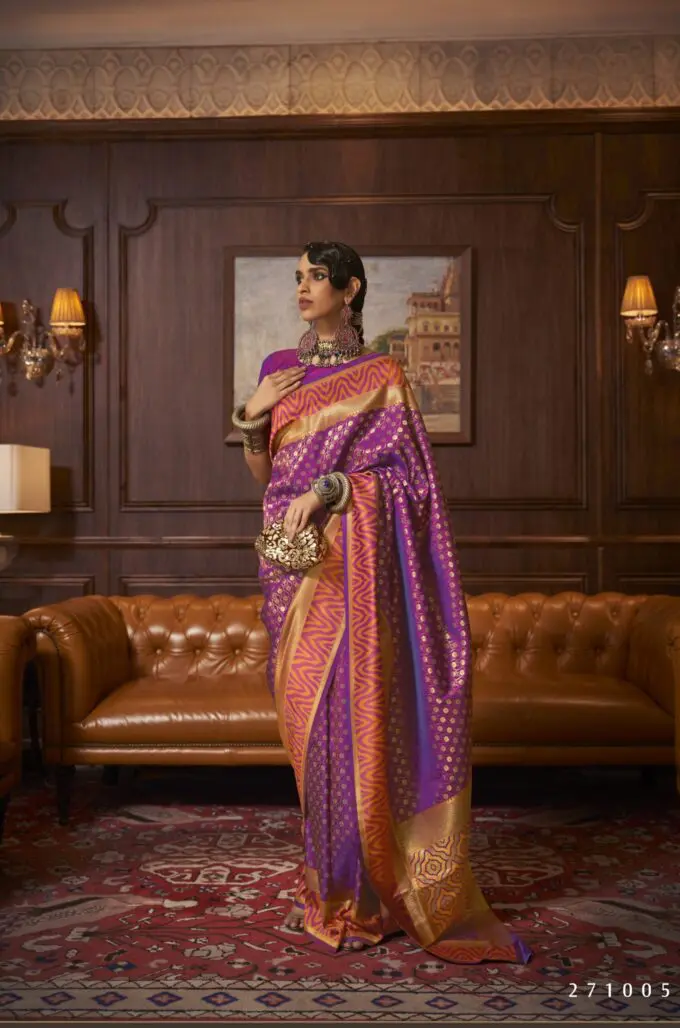 Salena Magenta Silk Blend Floral Banarasi One Minute Saree | Silk sarees,  Raw silk saree, Purple weave