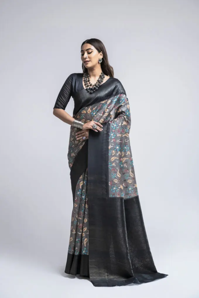 Buy Black Handwoven Chanderi Saree With Blouse For Women by Juanita by  Shubhda Online at Aza Fashions.