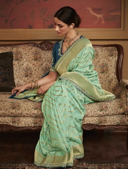 Elegant Sea Green Dola Silk Saree with Intricate Zari Weaving